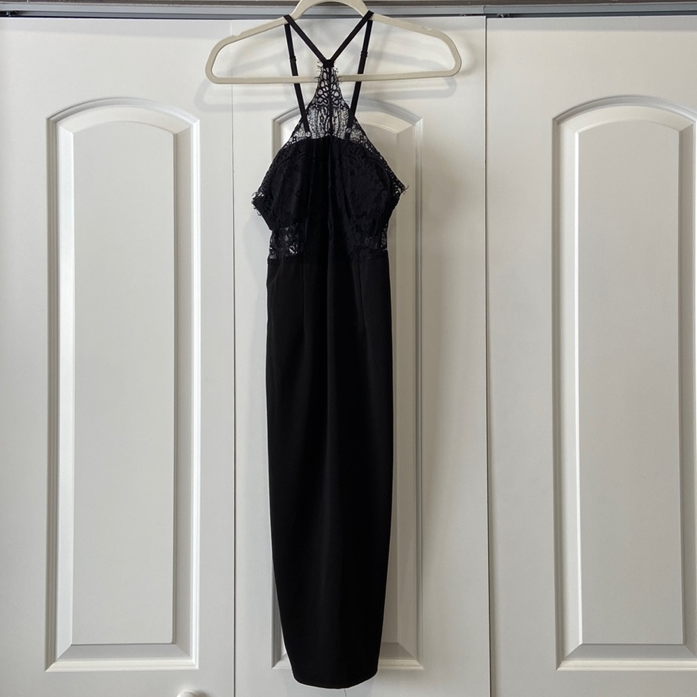 Black bodycon dress